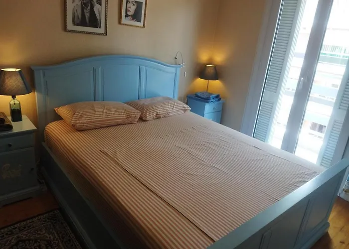 An Apartment For 2-4 Friends.